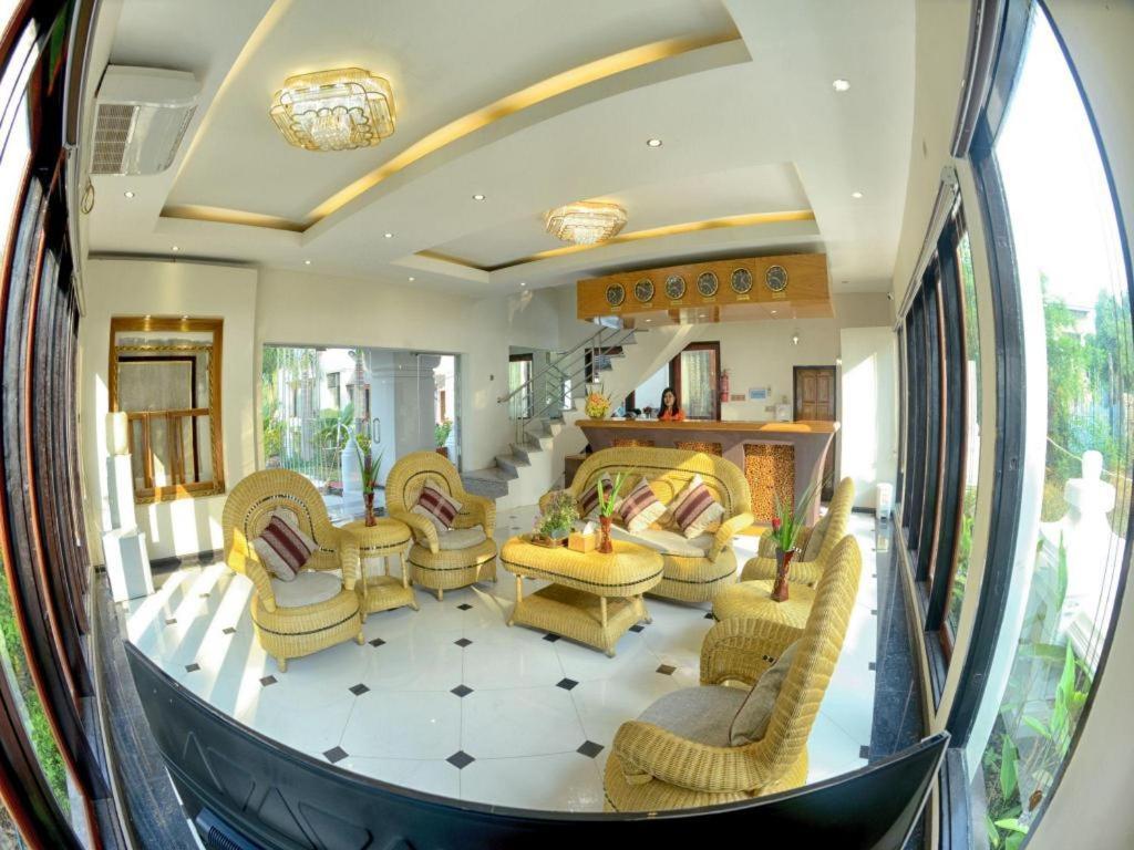 Shwe Taung Tan Hotel - Lake View Monywa Exterior foto